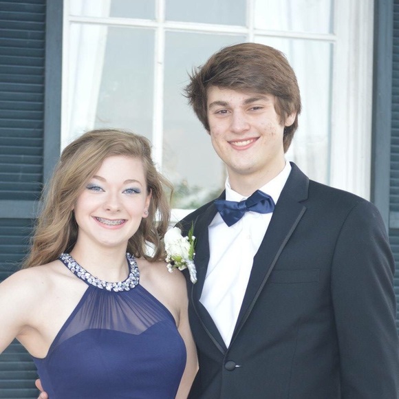 Meet your Posher, Alyssa - Picture 1 of 1